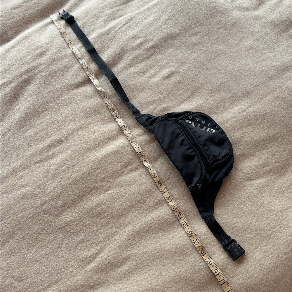 Vintage 80’s Gitano Fanny Pack - Picture 7 of 8